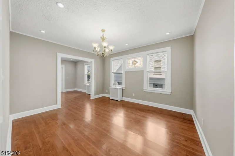 17 Boyden Pkwy #1 Unit 1 Maplewood, NJ 07040