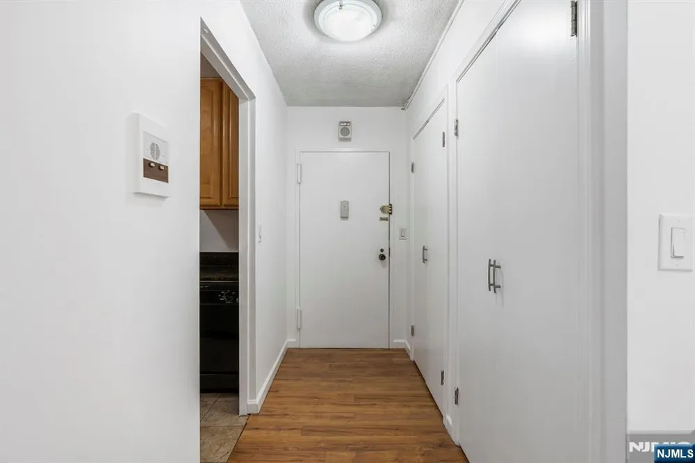 7855 Boulevard East 27H North Bergen, NJ 07047