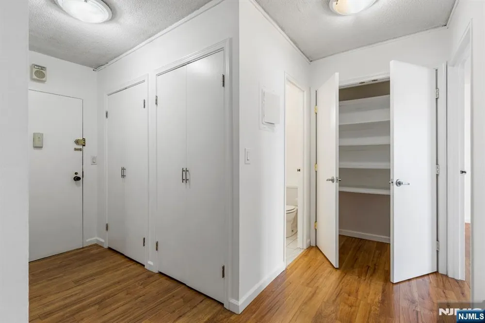 7855 Boulevard East 27H North Bergen, NJ 07047