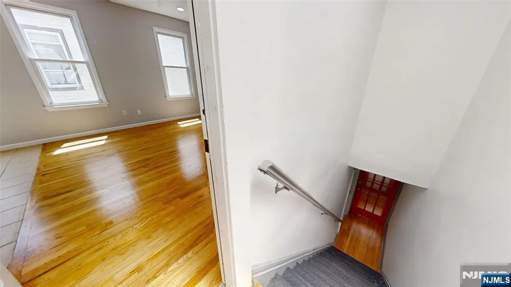 11 Schuyler Court R2 Kearny, NJ 07032