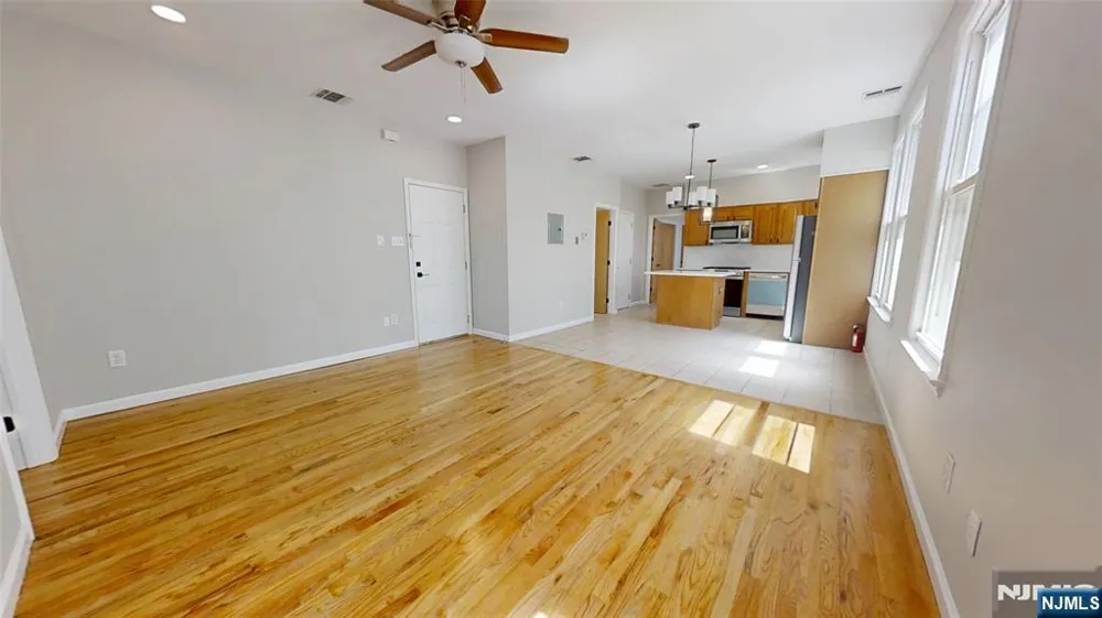 11 Schuyler Court R2 Kearny, NJ 07032