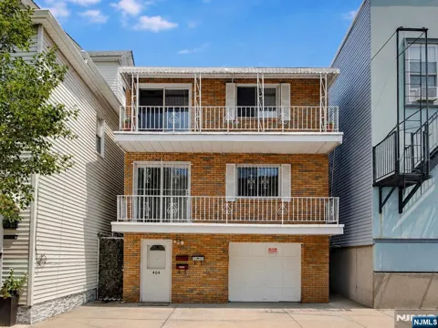 404 46th Street 2