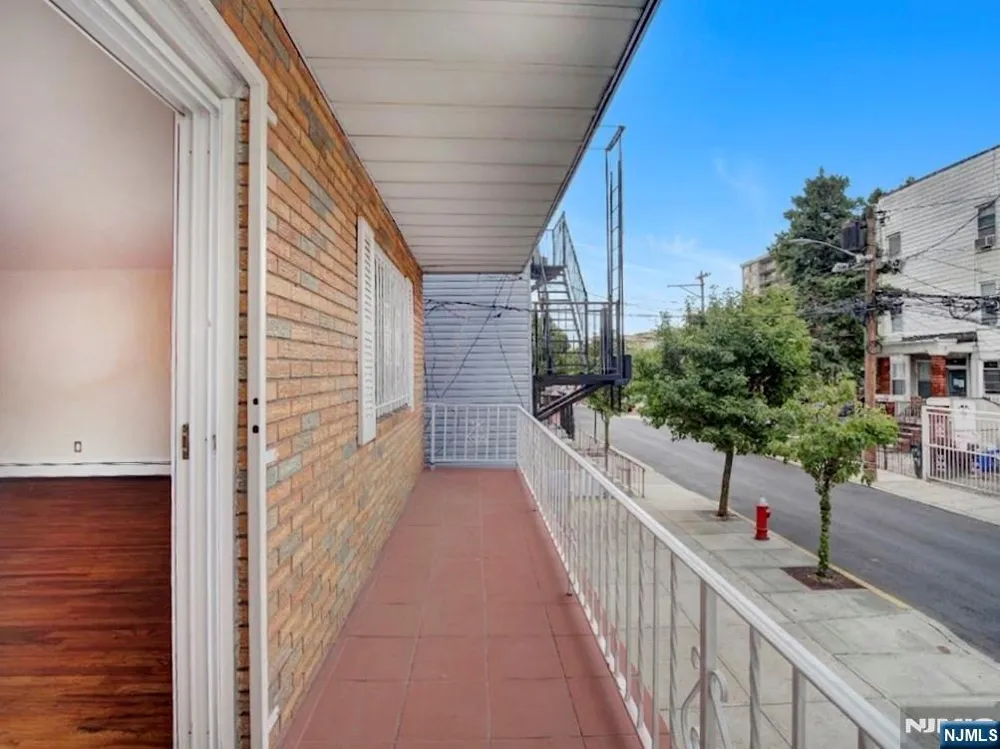 404 46th Street 2 Union City, NJ 07087