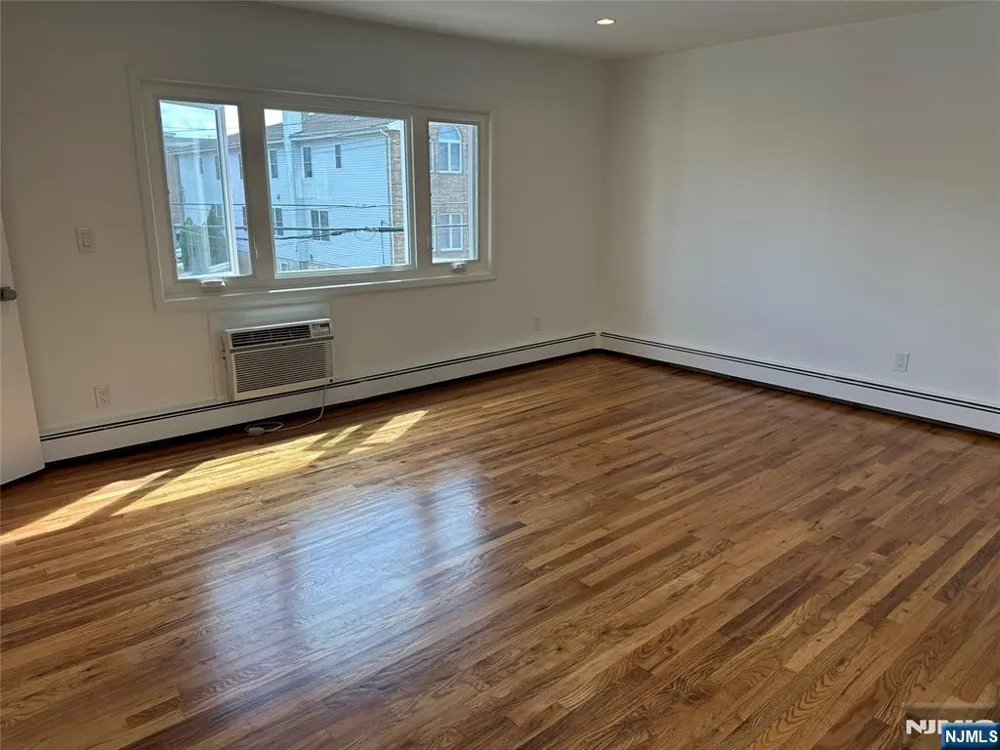 219 Cliff Street 2 Cliffside Park, NJ 07010
