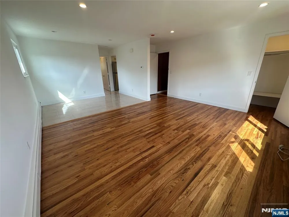 219 Cliff Street 2 Cliffside Park, NJ 07010