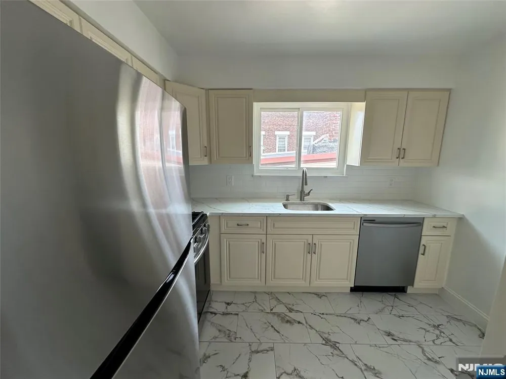219 Cliff Street 2 Cliffside Park, NJ 07010