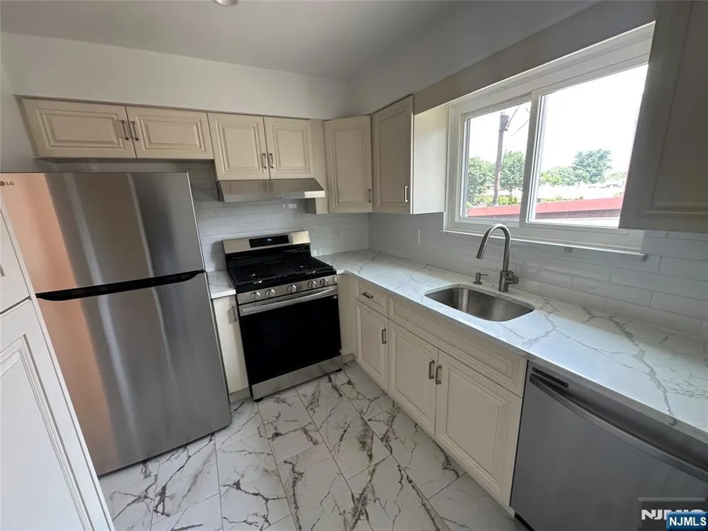 219 Cliff Street 2 Cliffside Park, NJ 07010