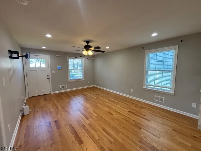 800 Drake Ave Middlesex, NJ 08846
