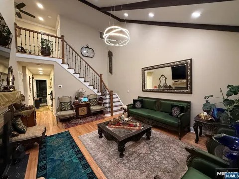 25-3 Tamaron Drive