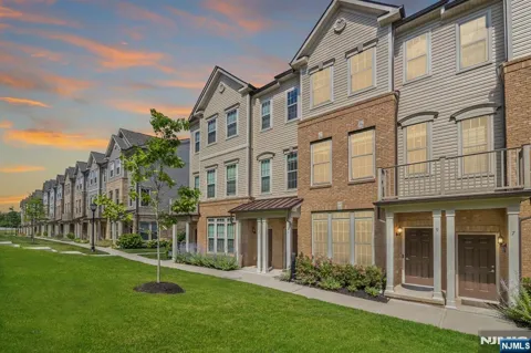 11 Leahy Drive