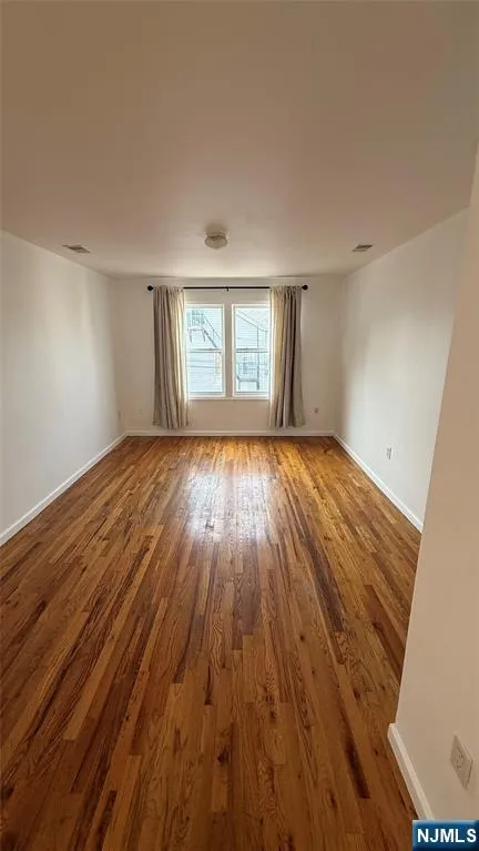 51 Godwin 2 second flo Paterson, NJ 07501