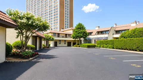 300 Gorge Road 53