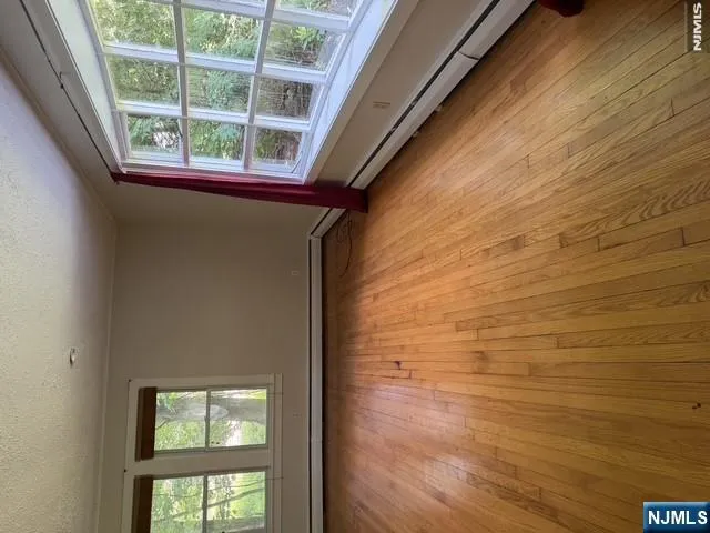 10 Old Stone Church Road Upper Saddle River, NJ 07458