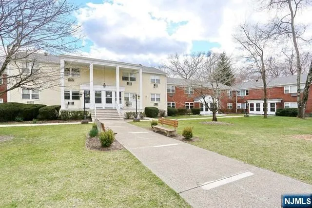 59 Regency Park # 59 Ramsey, NJ 07446