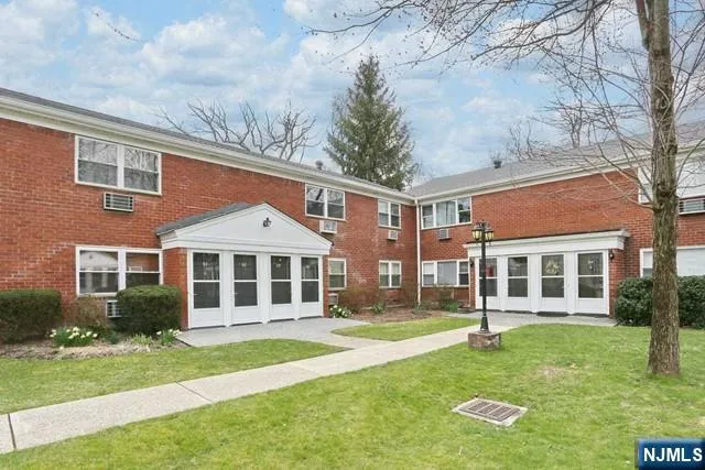 59 Regency Park # 59 Ramsey, NJ 07446