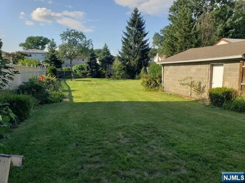 85 Linden Avenue