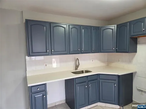 2401 Bergenline Avenue 3H