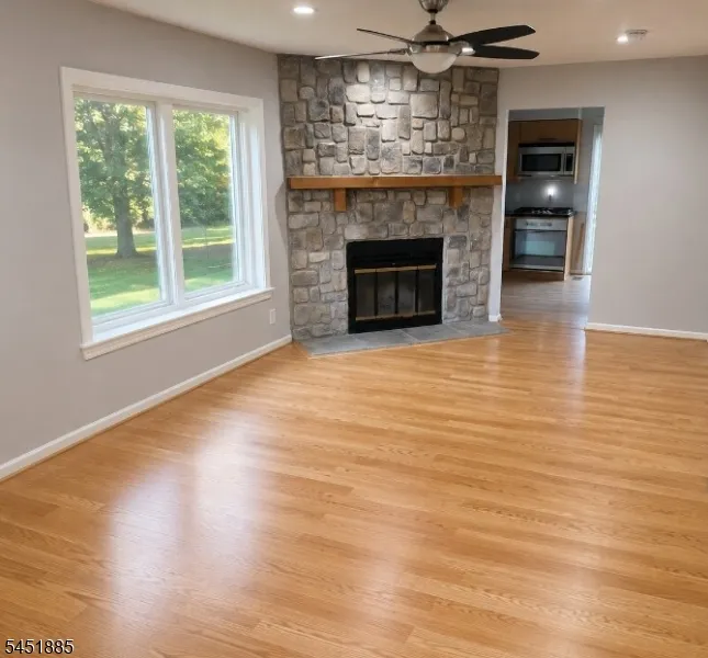 155 Locust Ct Raritan, NJ 08822