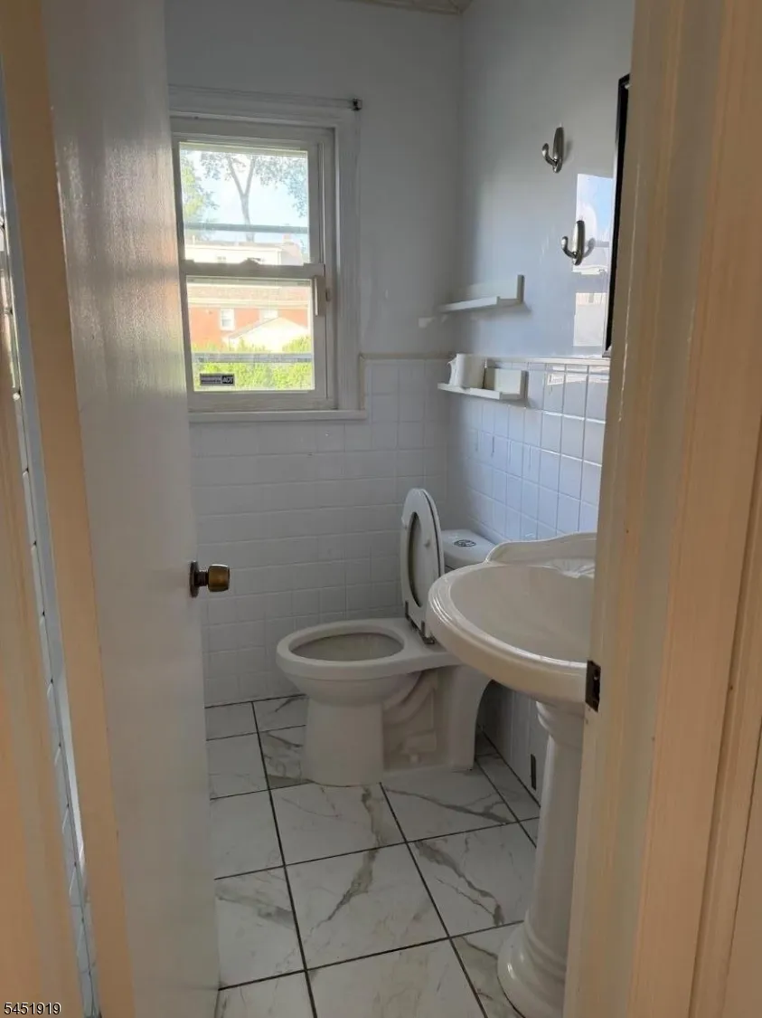 396 Union Ave Rutherford, NJ 07070