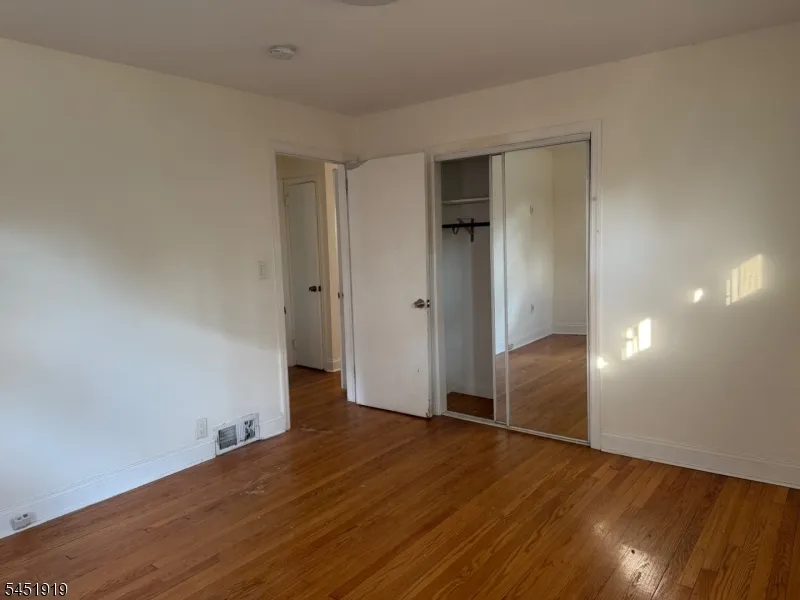 396 Union Ave Rutherford, NJ 07070