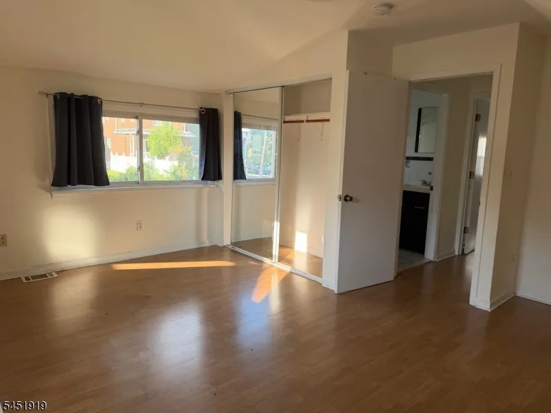 396 Union Ave Rutherford, NJ 07070