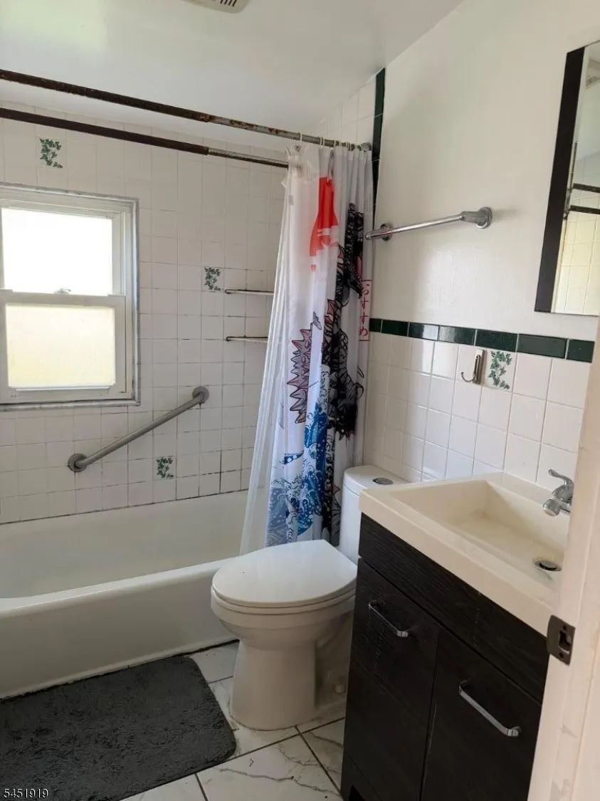 396 Union Ave Rutherford, NJ 07070