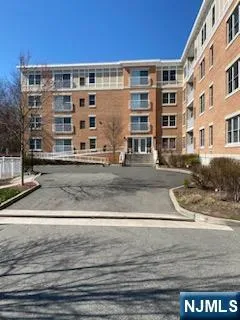 106 Terrace Avenue 104