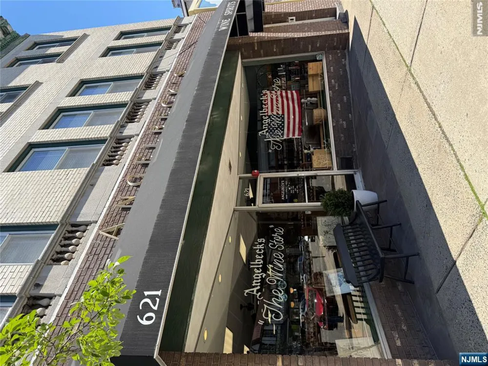 627 Valley Road F Montclair, NJ 07043