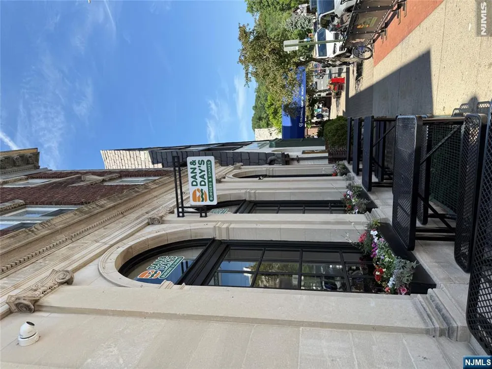 627 Valley Road F Montclair, NJ 07043