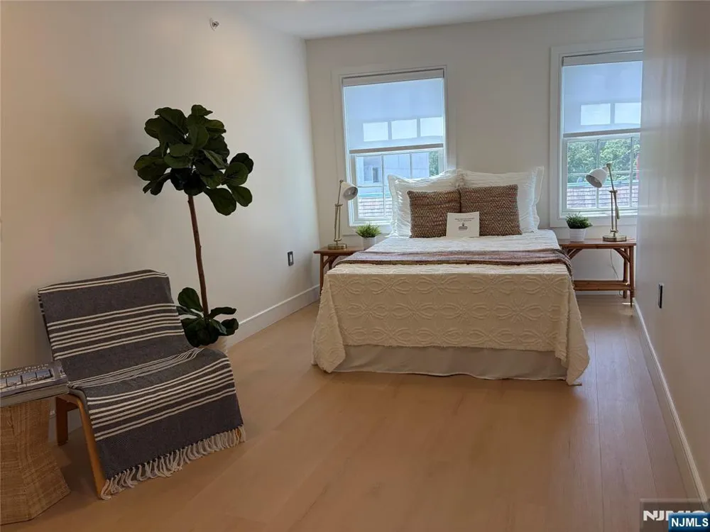 627 Valley Road F Montclair, NJ 07043