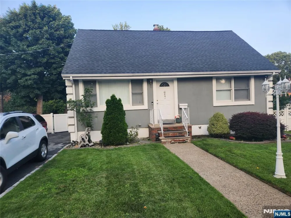 657 Broad Street Clifton, NJ 07013