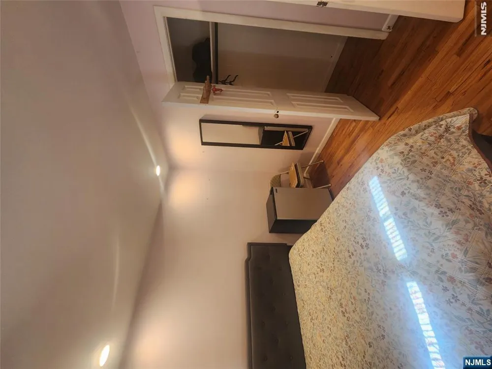 657 Broad Street Clifton, NJ 07013