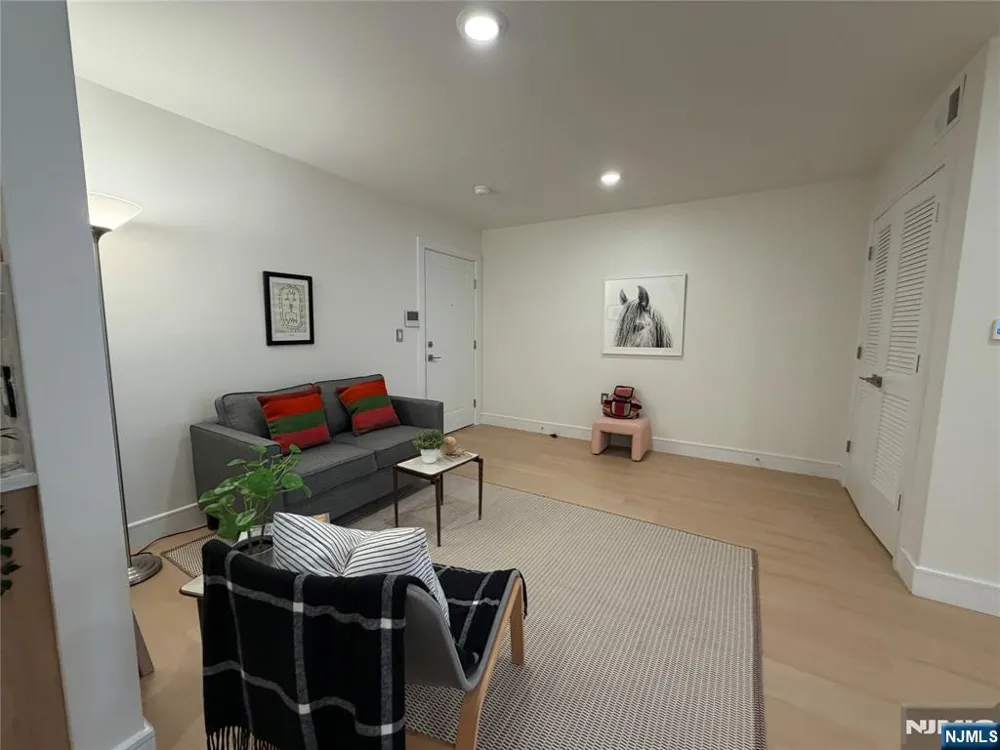 627 Valley Road E Montclair, NJ 07043