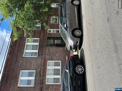32-34 Halstead Street 4