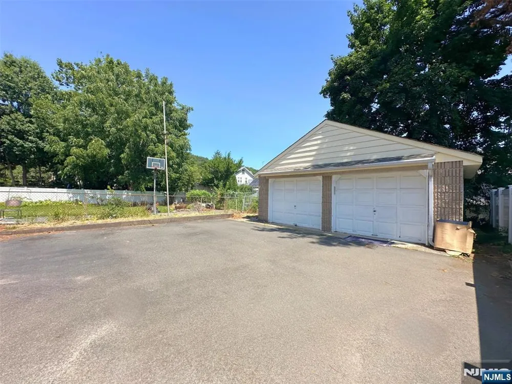 120 Fenner Avenue 2 Clifton, NJ 07013