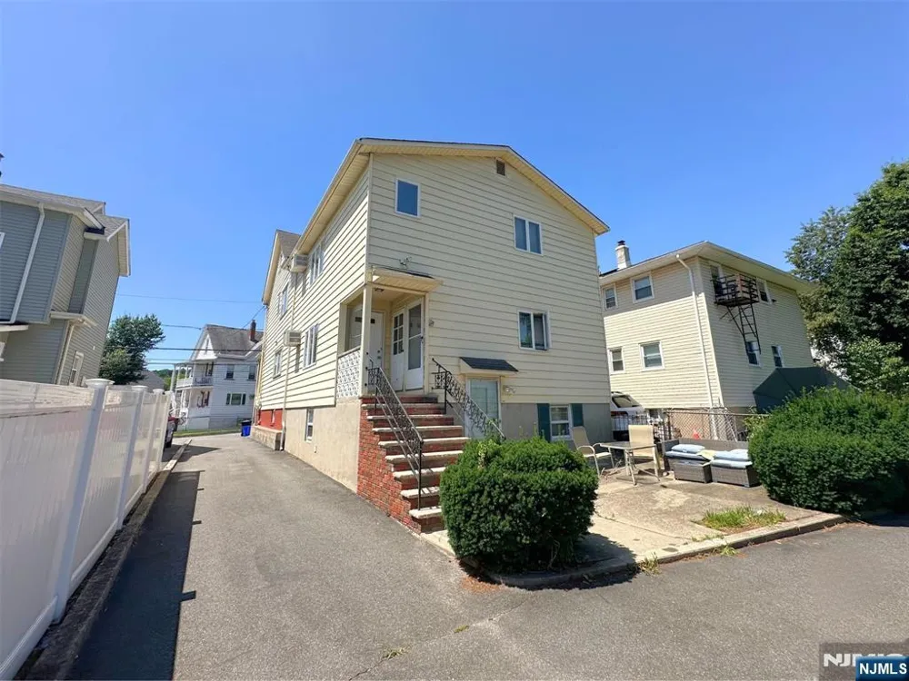 120 Fenner Avenue 2 Clifton, NJ 07013