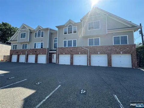 33 Prospect Street 10