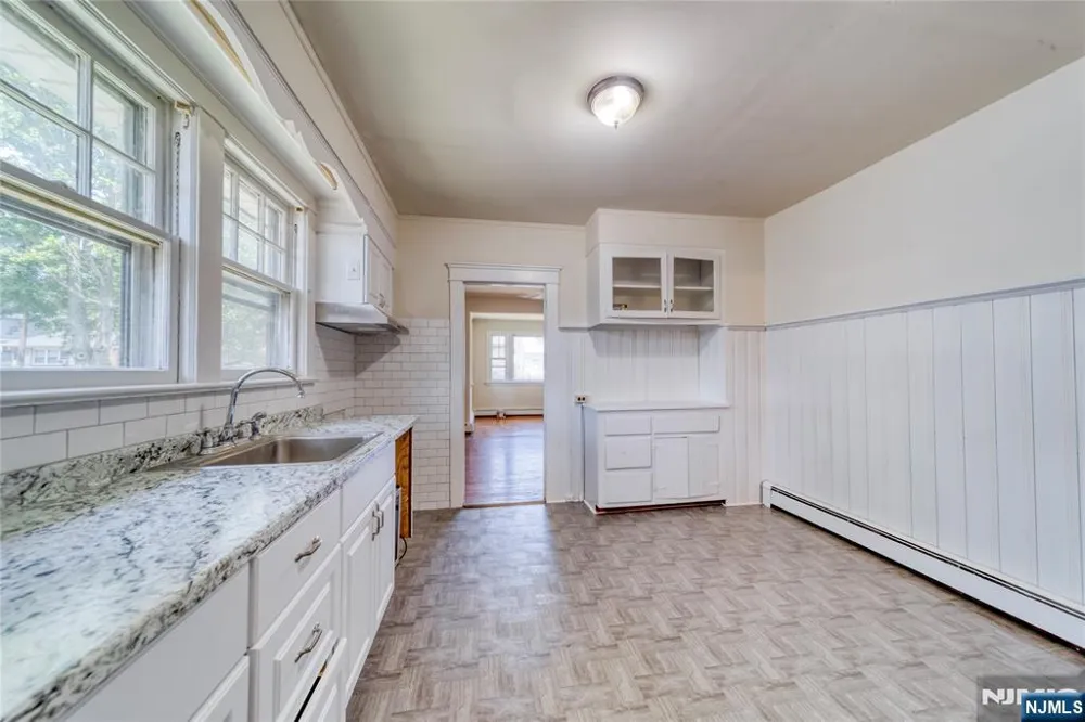 824 Linden Avenue Ridgefield, NJ 07657