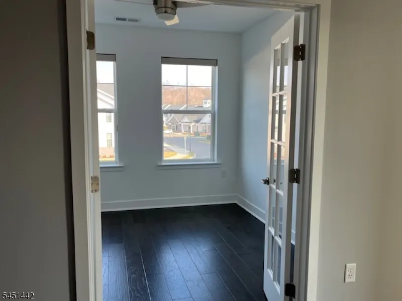 46 Whitney Ave Morris Plains, NJ 07950