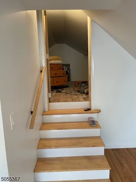 70 Beverly Rd #1 Unit 1 Bloomfield, NJ 07003