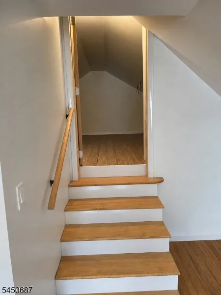 70 Beverly Rd #1 Unit 1 Bloomfield, NJ 07003