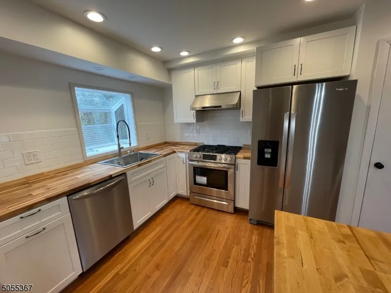 70 Beverly Rd #1 Unit 1 Bloomfield, NJ 07003