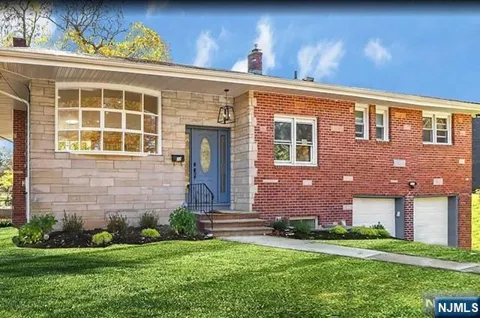 22 Greentree Terrace