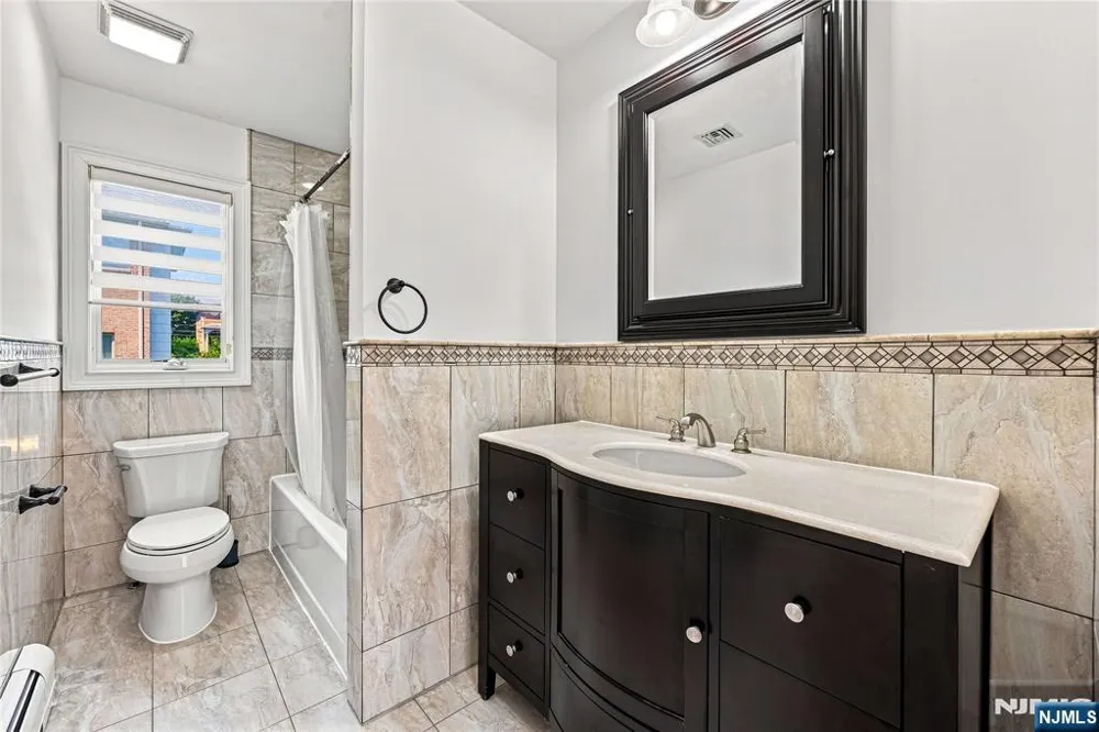 215 4th Street A Palisades Park, NJ 07650