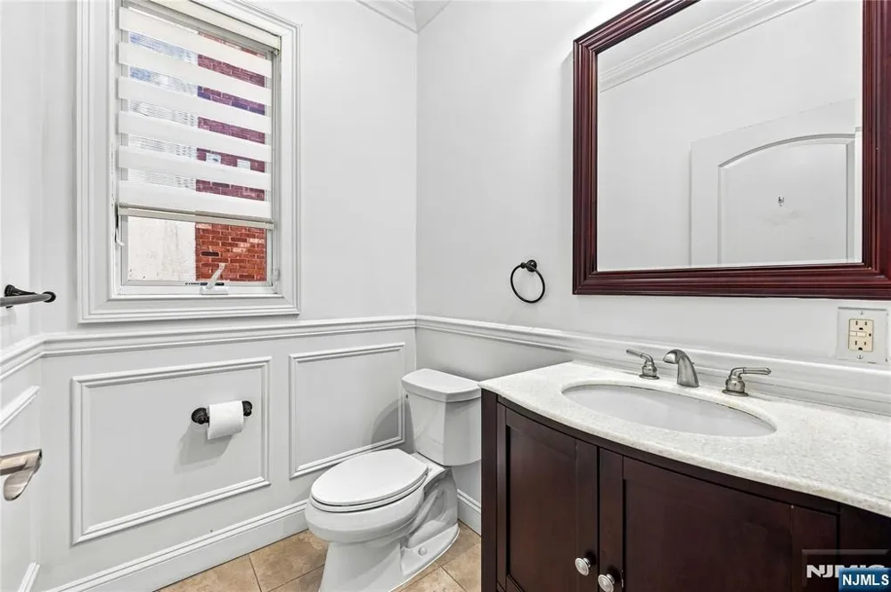 215 4th Street A Palisades Park, NJ 07650