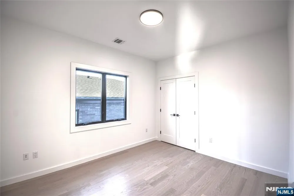 35 Henry Avenue 2nd Floor Palisades Park, NJ 07650