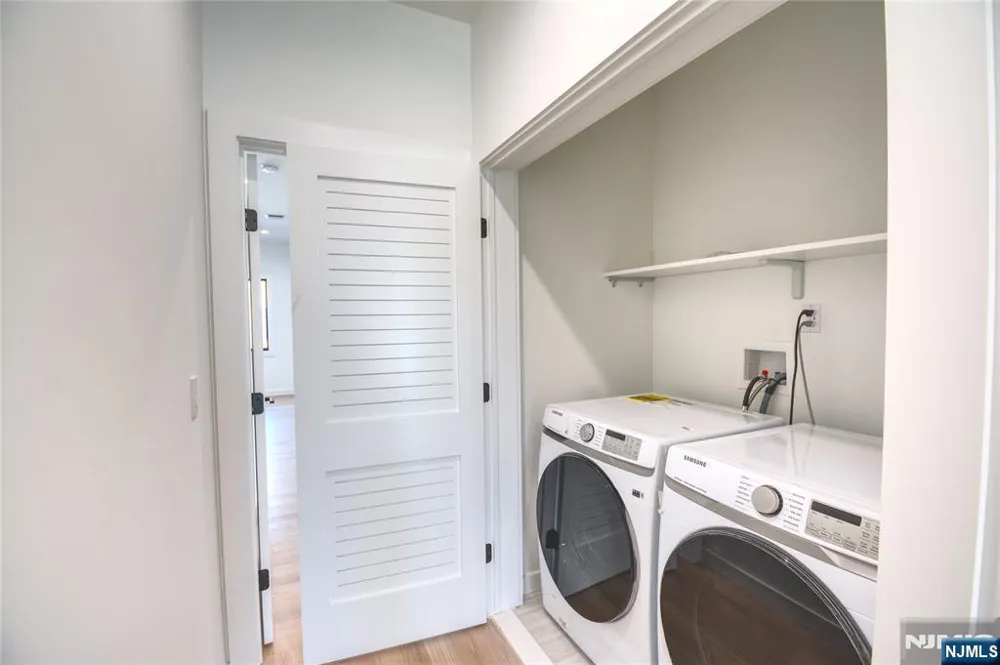 35 Henry Avenue 2nd Floor Palisades Park, NJ 07650