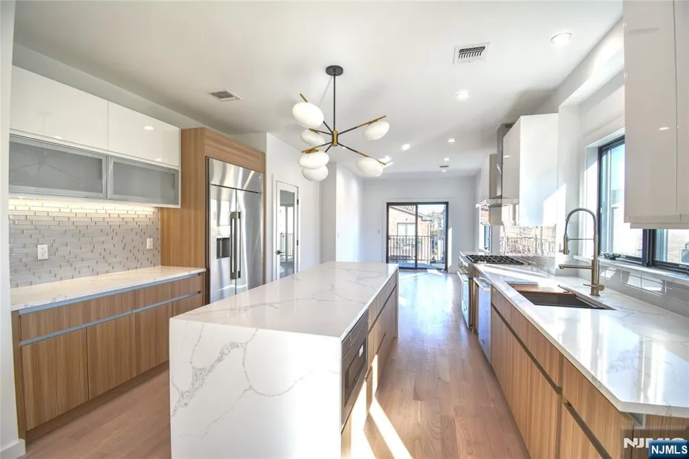 35 Henry Avenue 2nd Floor Palisades Park, NJ 07650