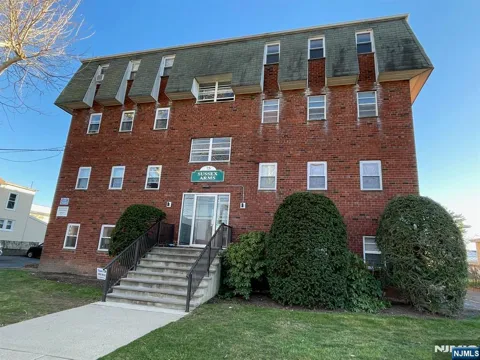 75 Sussex Street 7C