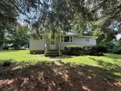 103 Edgewood Ln